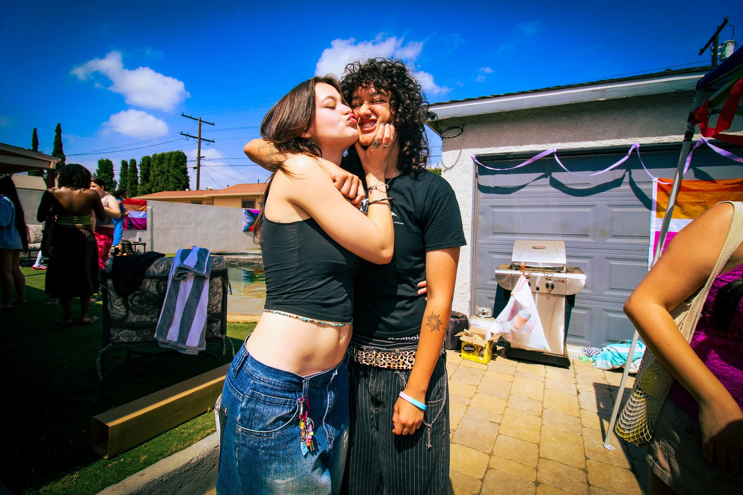 Girl Kissers House Party | Chapstick x DWG — Dreamworldgirl Zine